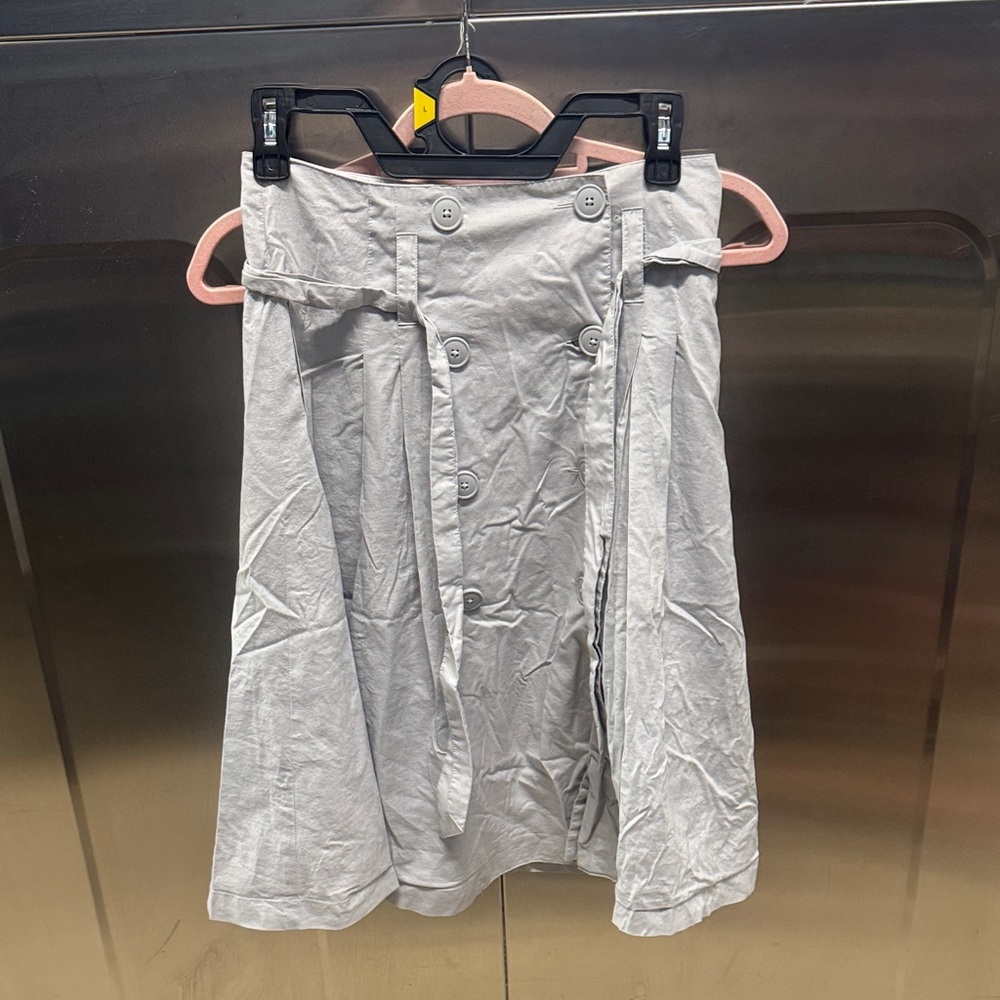 H&M Chic Gray A-Line Skirt